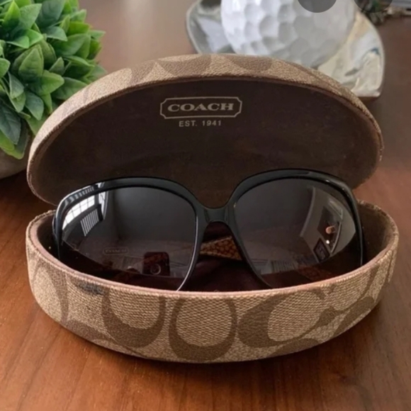 ROCKING THE RACKS LIVE - Picture 3 of 5